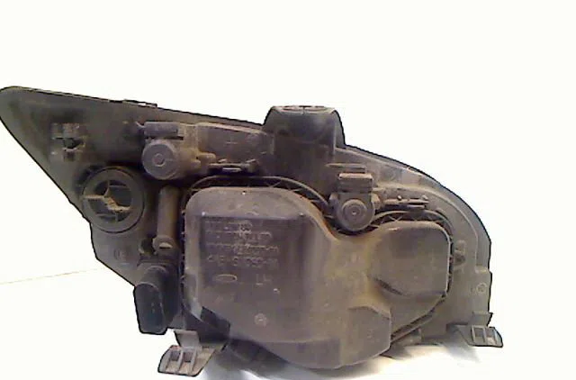 Phare gauche FORD FOCUS II  1.8 TDCI 115ch occasion