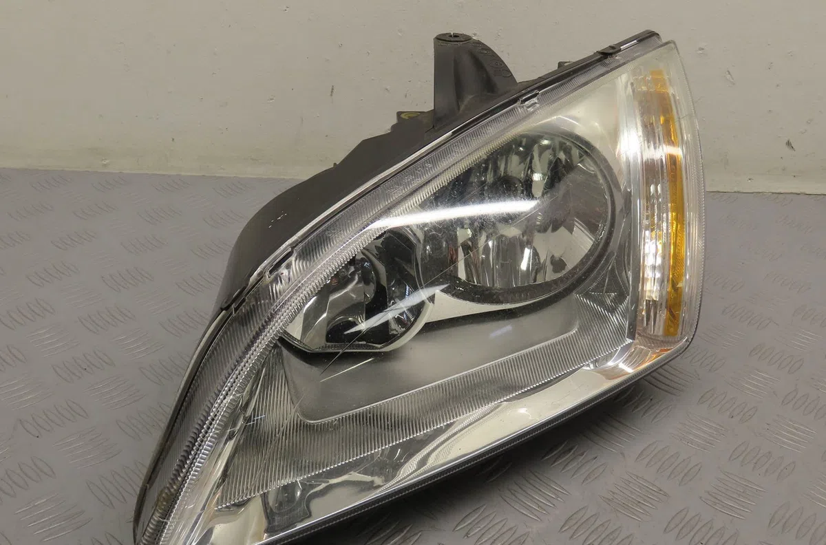 Phare gauche Ford FOCUS II (DA_, HCP, DP) 1.6 tdci (2004-2012) occasion