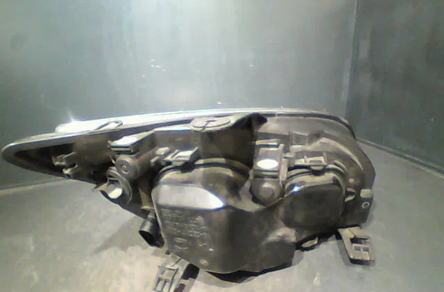 Phare gauche Ford FOCUS II (DA_, HCP, DP) 1.6 tdci (2004-2012) occasion