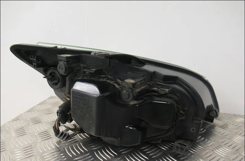 Phare gauche Ford FOCUS II (DA_, HCP, DP) 1.8 tdci (2005-2012) occasion