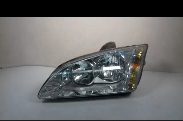 Phare gauche Ford FOCUS II (DA_, HCP, DP) 2.0 (2004-2012) occasion