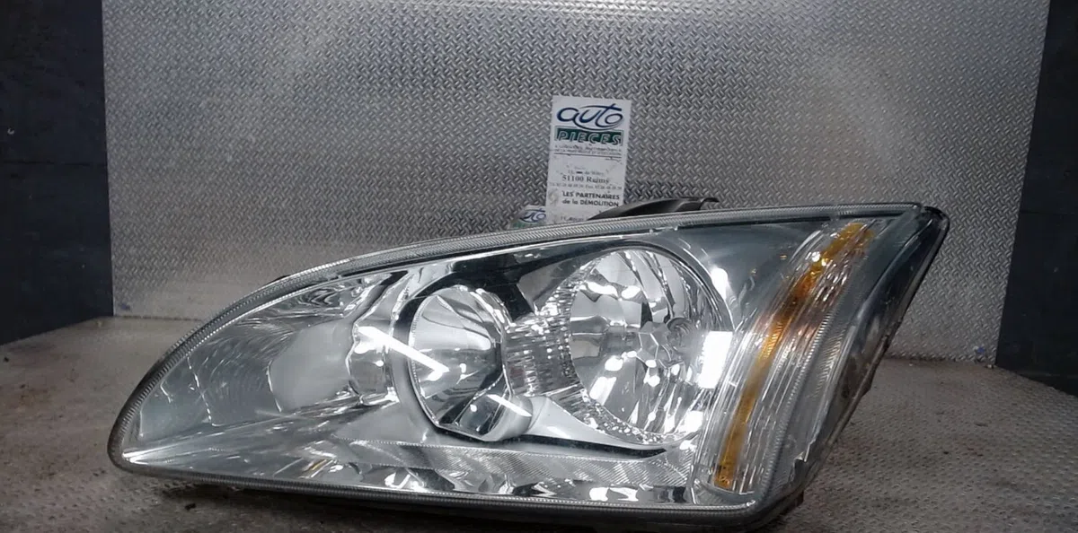 Phare gauche Ford FOCUS II (DA_, HCP, DP) 2.0 tdci (2004-2008) occasion