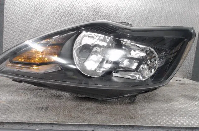 Phare gauche Ford FOCUS II (DA_, HCP, DP) 2.0 tdci (2004-2008) occasion