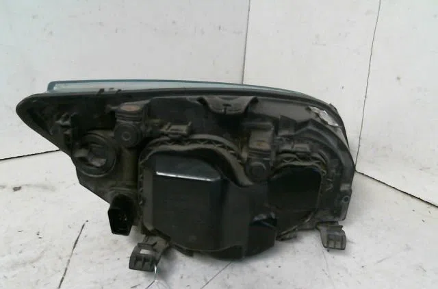 Phare gauche Ford FOCUS II Turnier (DA_, FFS, DS) 1.8 tdci (2004-2012) occasion