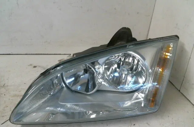 Phare gauche Ford FOCUS II Turnier (DA_, FFS, DS) 1.8 tdci (2004-2012) occasion