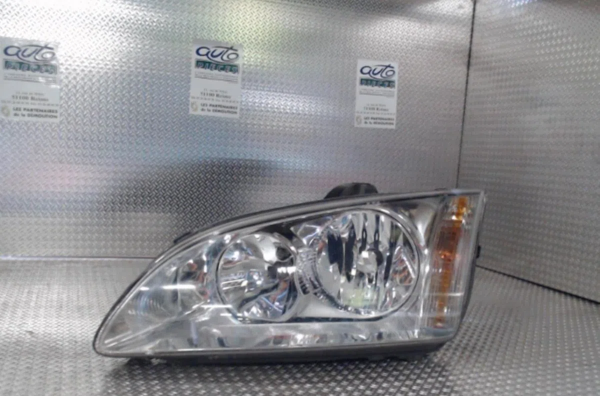 Phare gauche Ford FOCUS II Turnier (DA_, FFS, DS) 2.0 tdci (2004-2008) occasion