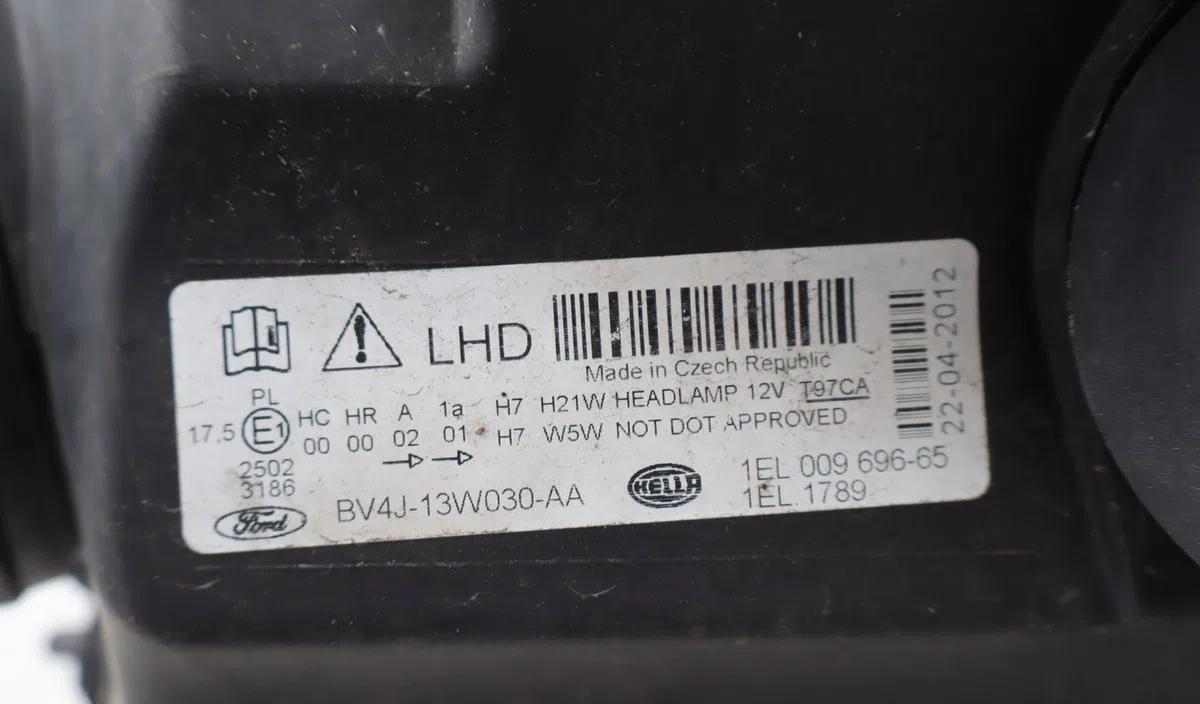 Phare gauche Ford KUGA I 2.0 tdci 4x4 (2008-2012) occasion