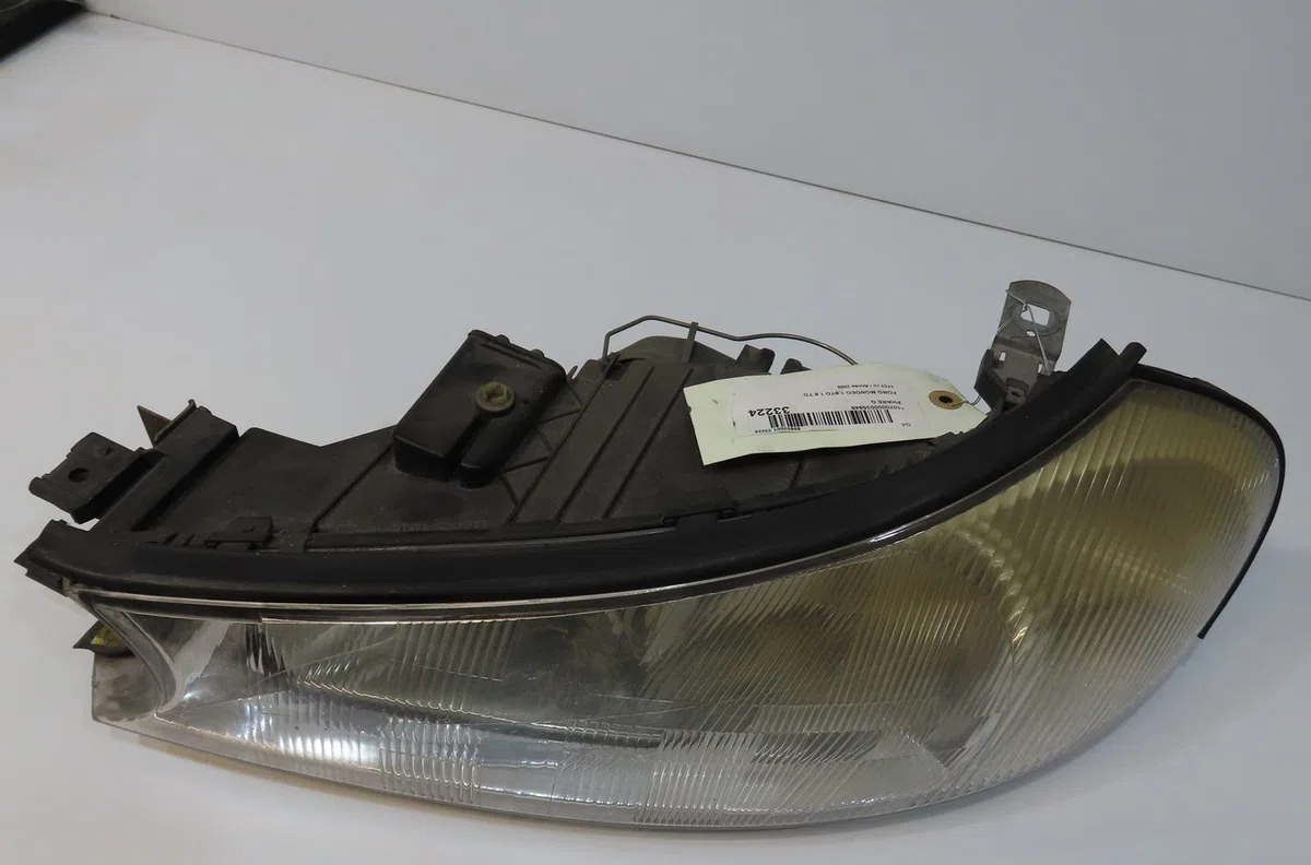 Phare gauche FORD MONDEO I 2000 occasion