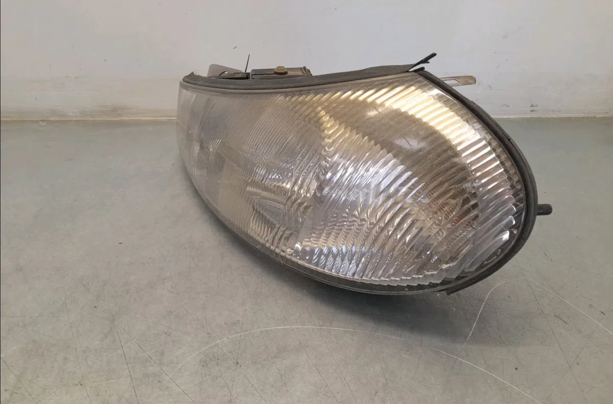 Phare gauche FORD MONDEO II occasion