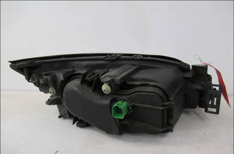 Phare gauche Ford MONDEO III (B5Y) 2.0 tdci (2001-2007) 5 portes occasion