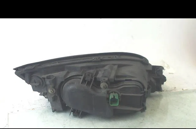 Phare gauche Ford MONDEO III Clipper (BWY) 1.8 16v (2000-2007) occasion