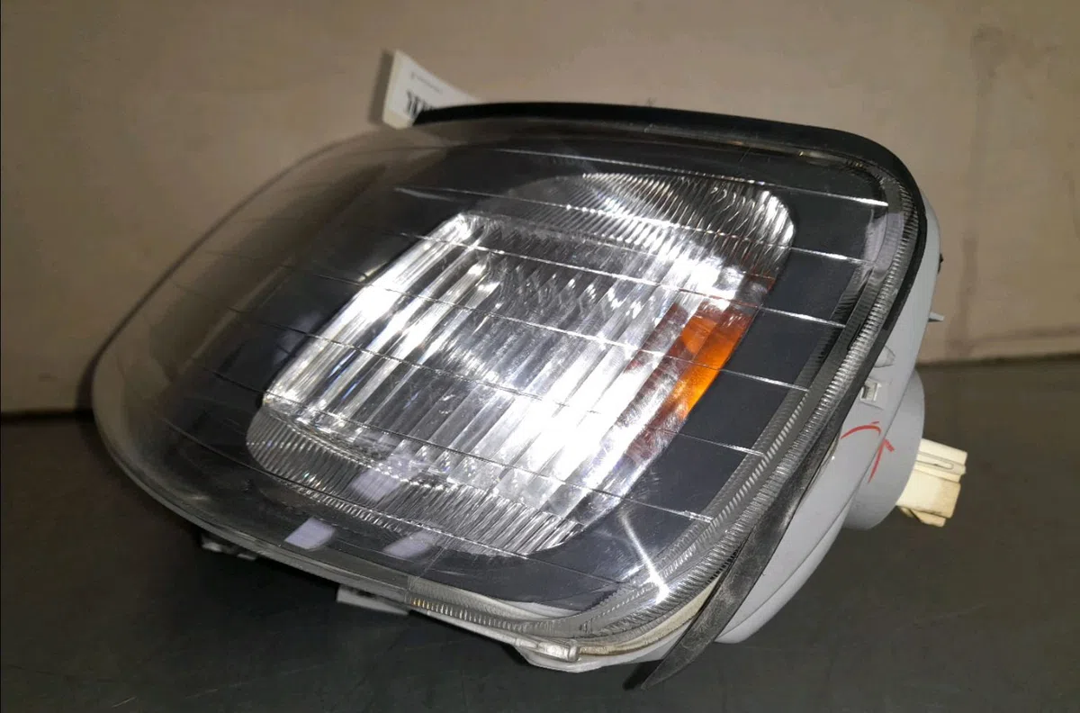 Phare gauche Honda CIVIC VI Fastback (MA, MB) 1.4 i (ma8, mb2) (1995-2001) occasion