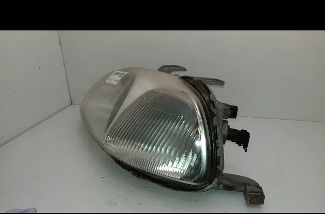 Phare gauche Honda CIVIC VI Hatchback (EJ, EK) 1.4 i s (ej9) (1995-2001) occasion