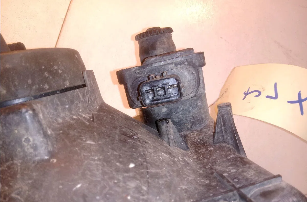 Phare gauche Honda CR-V I (RD) 2.0 16v 4wd (rd1, rd3) (1995-2001) occasion