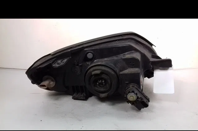 Phare gauche Hyundai ACCENT II (LC) 1.3 (2000-2005) occasion