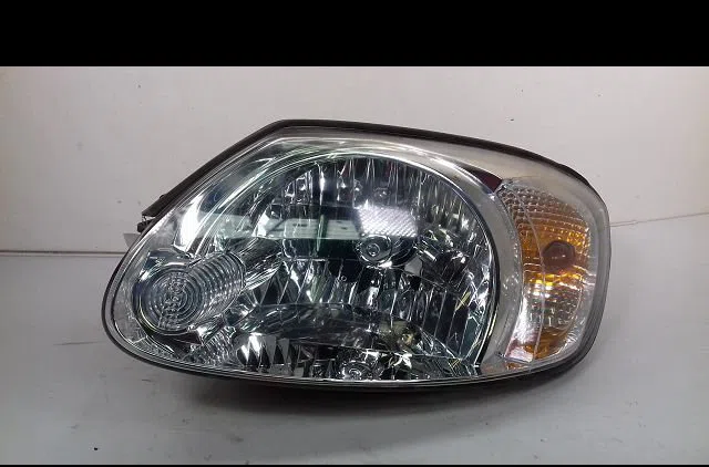 Phare gauche Hyundai ACCENT II (LC) 1.3 (2000-2005) occasion