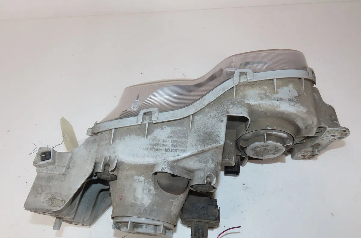 Phare gauche Hyundai COUPE I (RD) 1.6 16v (1998-2002) occasion