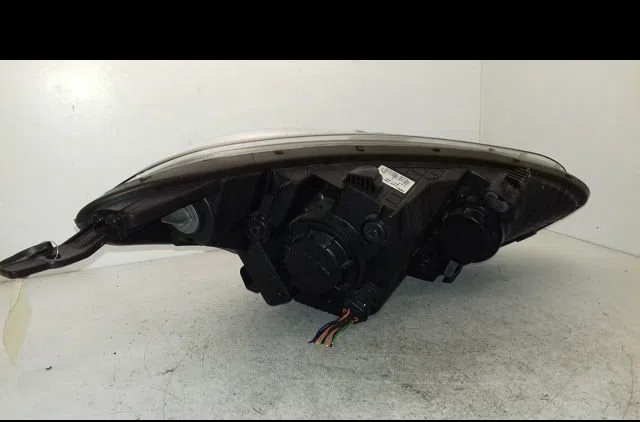 Phare gauche Hyundai I20 I (PB, PBT) 1.1 crdi (2012-2015) occasion
