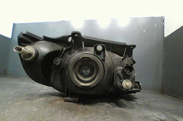 Phare gauche HYUNDAI MATRIX 2004 occasion