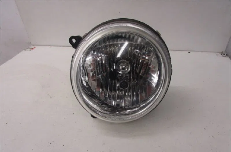 Phare gauche Jeep CHEROKEE (KJ) 2.5 crd 4x4 (2001-2008) occasion