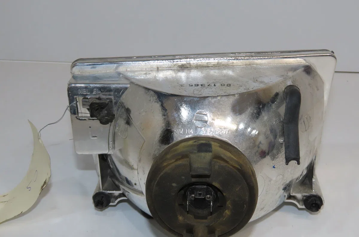 Phare gauche Jeep GRAND CHEROKEE I (ZJ, ZG) 2.5 td 4x4 (z) (1995-1999) occasion