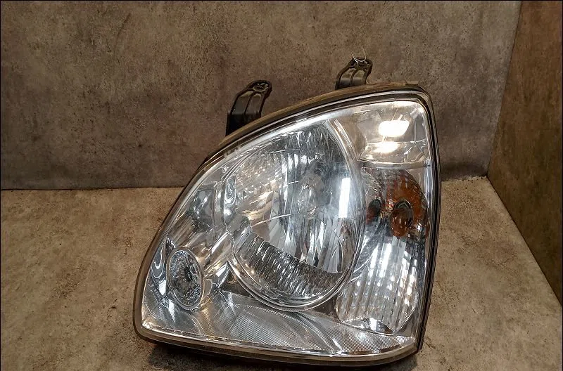 Phare gauche Kia CARENS II Monospace (FJ) 2.0 crdi (2002) occasion