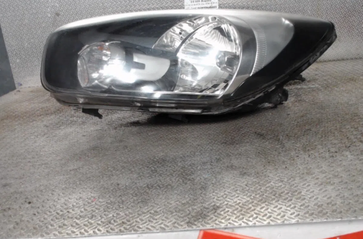 Phare gauche KIA PICANTO 2  0 occasion