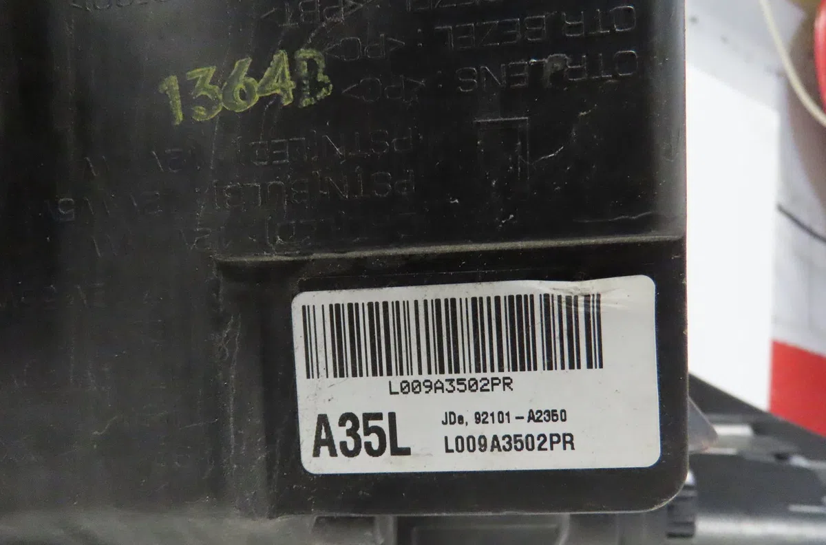 Phare gauche Kia PRO CEE'D (JD) 1.6 gdi (2013-2018) occasion