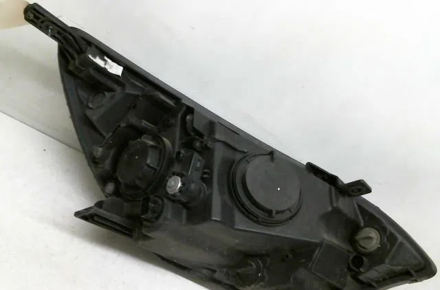 Phare gauche Kia RIO III (UB) 1.25 cvvt (2011-2017) occasion