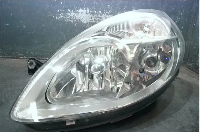 Phare gauche Lancia MUSA (350_) 1.9 d multijet (350.axc1a) (2004-2012) occasion
