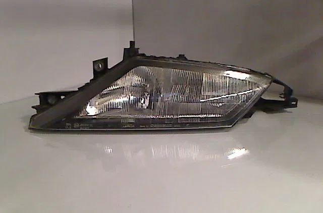 Phare gauche LANCIA Y III  1.2i 60ch occasion