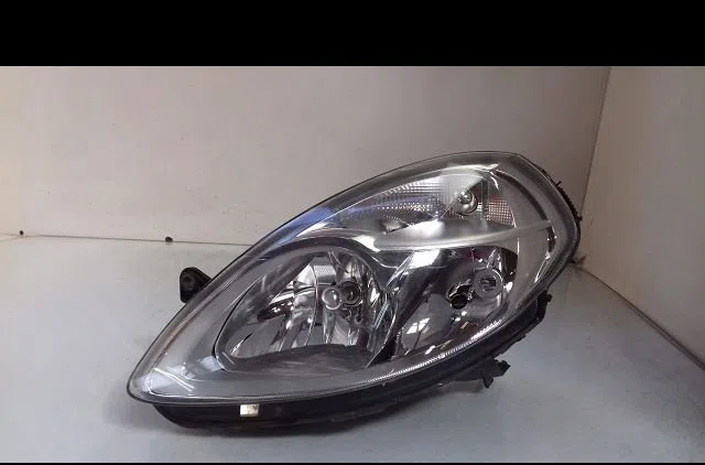 Phare gauche Lancia YPSILON (843_) 1.3 d multijet (843.axe11, 843.axe1a) (2006-2011) occasion