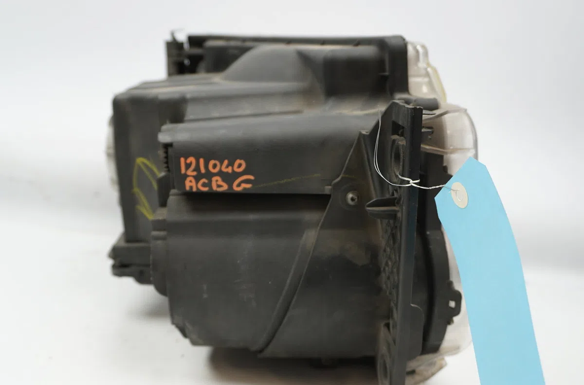 Phare gauche Land rover DISCOVERY III (L319) 2.7 td 4x4 (2004-2009) occasion