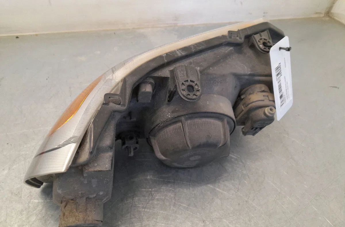Phare gauche Land rover FREELANDER I (L314) 2.0 di 4x4 (1998-2000) 5 portes occasion