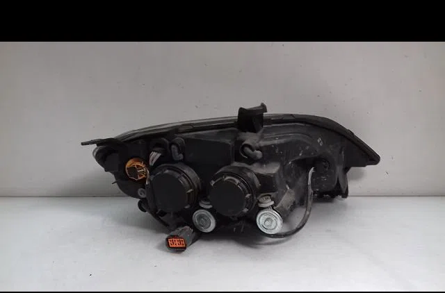 Phare gauche Mazda 2 (DY) 1.4 (2003-2007) occasion