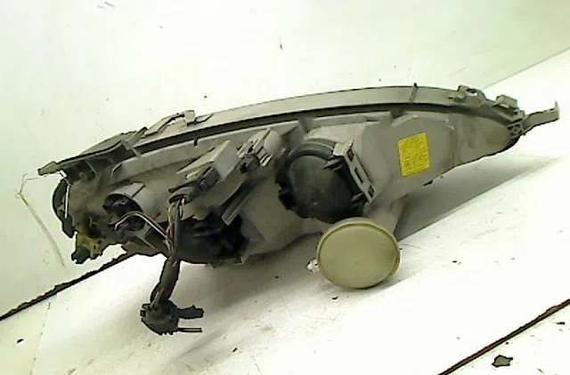 Phare gauche Mercedes-benz CLASSE A (W168) A 210 (168.035, 168.135) (2001-2004) occasion