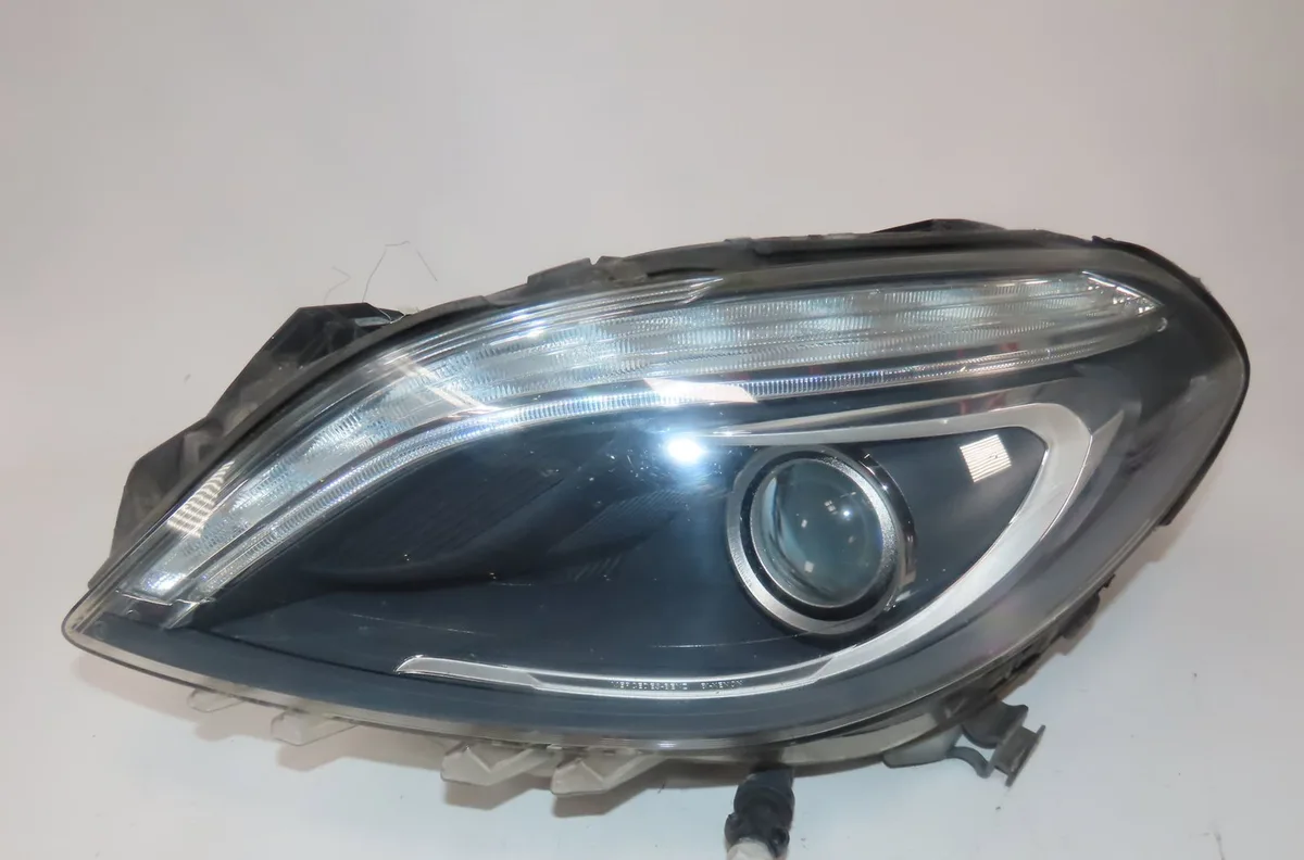 Phare gauche Mercedes-benz CLASSE B Sports Tourer (W246, W242) B 180 cdi (246.200) (2011-2014) occasion