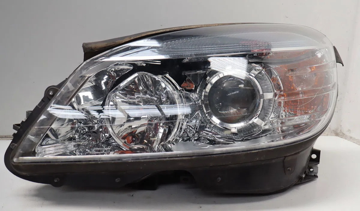 Phare gauche Mercedes-benz CLASSE C T-Model (S204) C 220 cdi (204.208) (2007-2008) occasion