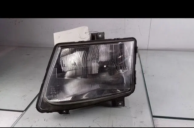 Phare gauche Mercedes-benz CLASSE V (638-2) V 200 cdi (638.294) (1999-2003) occasion