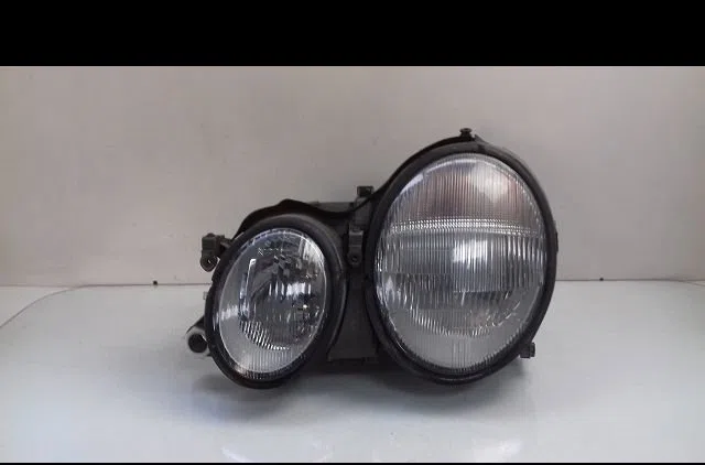 Phare gauche Mercedes-benz CLK (C208) Clk 230 kompressor (208.348) (2000-2002) occasion
