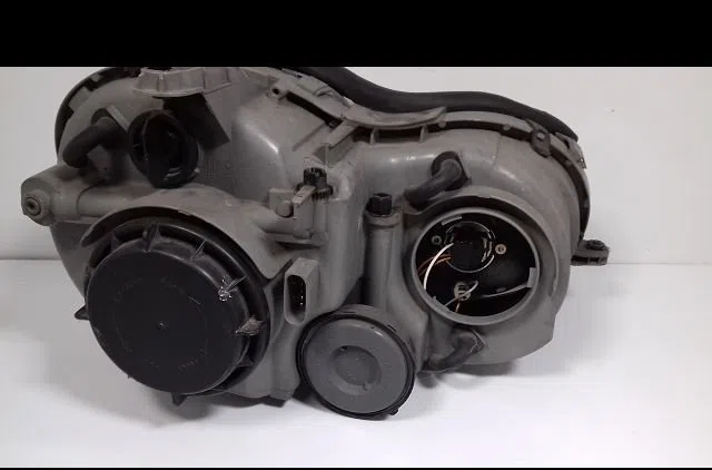 Phare gauche Mercedes-benz CLK (C209) Clk 320 (209.365) (2002-2009) occasion