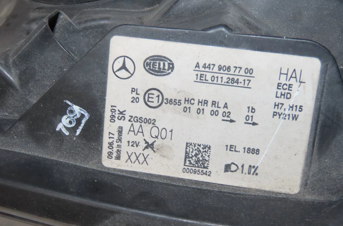 Phare gauche Mercedes-benz VITO Camionnette (W447) 109 cdi (447.601, 447.603, 447.605) (2014) occasion