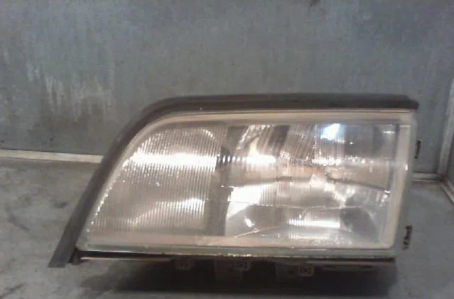 Phare gauche MERCEDES C250 1994 occasion