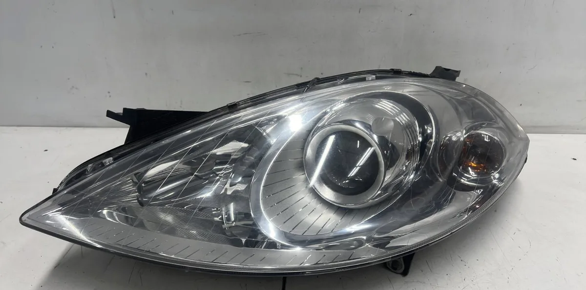 Phare gauche MERCEDES CLASSE A 169 PHASE 1 occasion