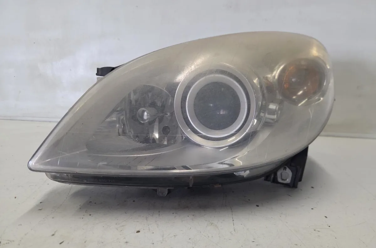 Phare gauche MERCEDES CLASSE B 245 PHASE 2 occasion