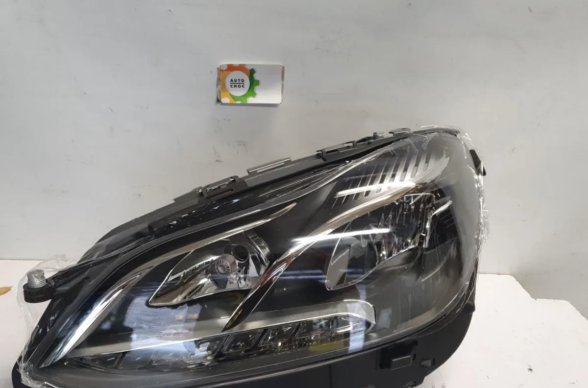 Phare gauche MERCEDES CLASSE E 212 PHASE 2 occasion