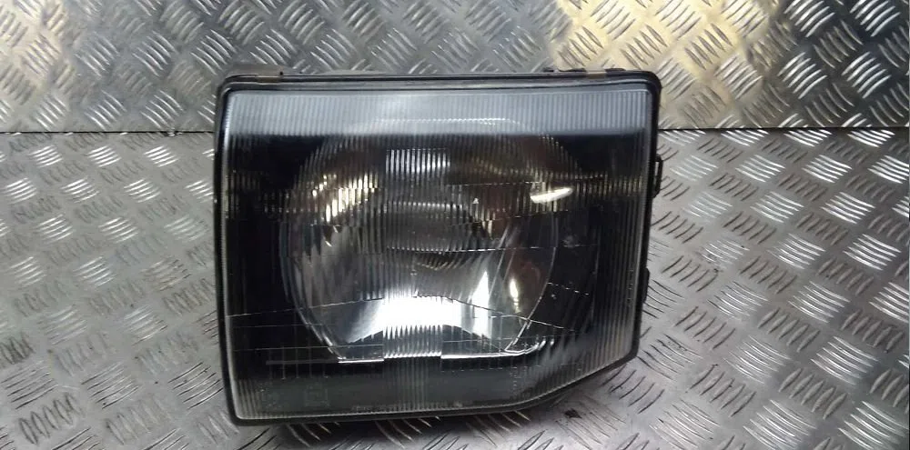 Phare gauche MITSUBISHI PAJERO II 1996 occasion