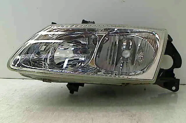 Phare gauche NISSAN ALMERA II 2001 occasion
