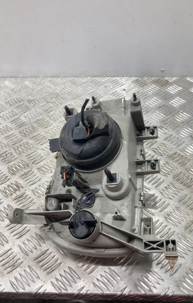Phare gauche NISSAN MICRA 2 PHASE 1 occasion