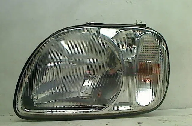 Phare gauche Nissan MICRA II (K11) 1.3 i 16v (1992-2000) occasion